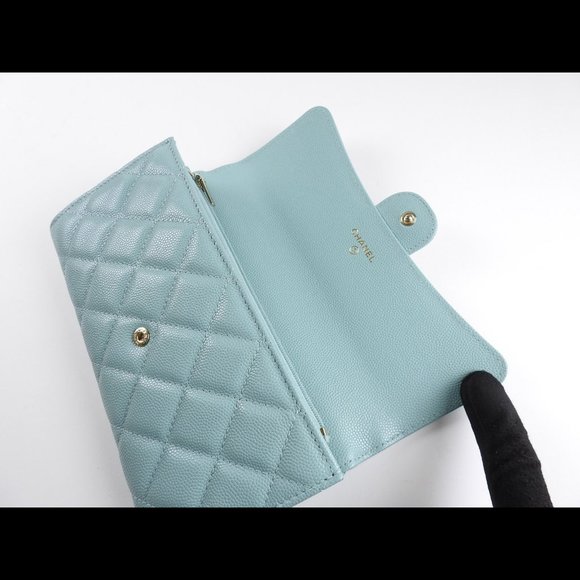 CHANEL Long Flap Wallet in Light Blue Caviar - Picture 4 of 8